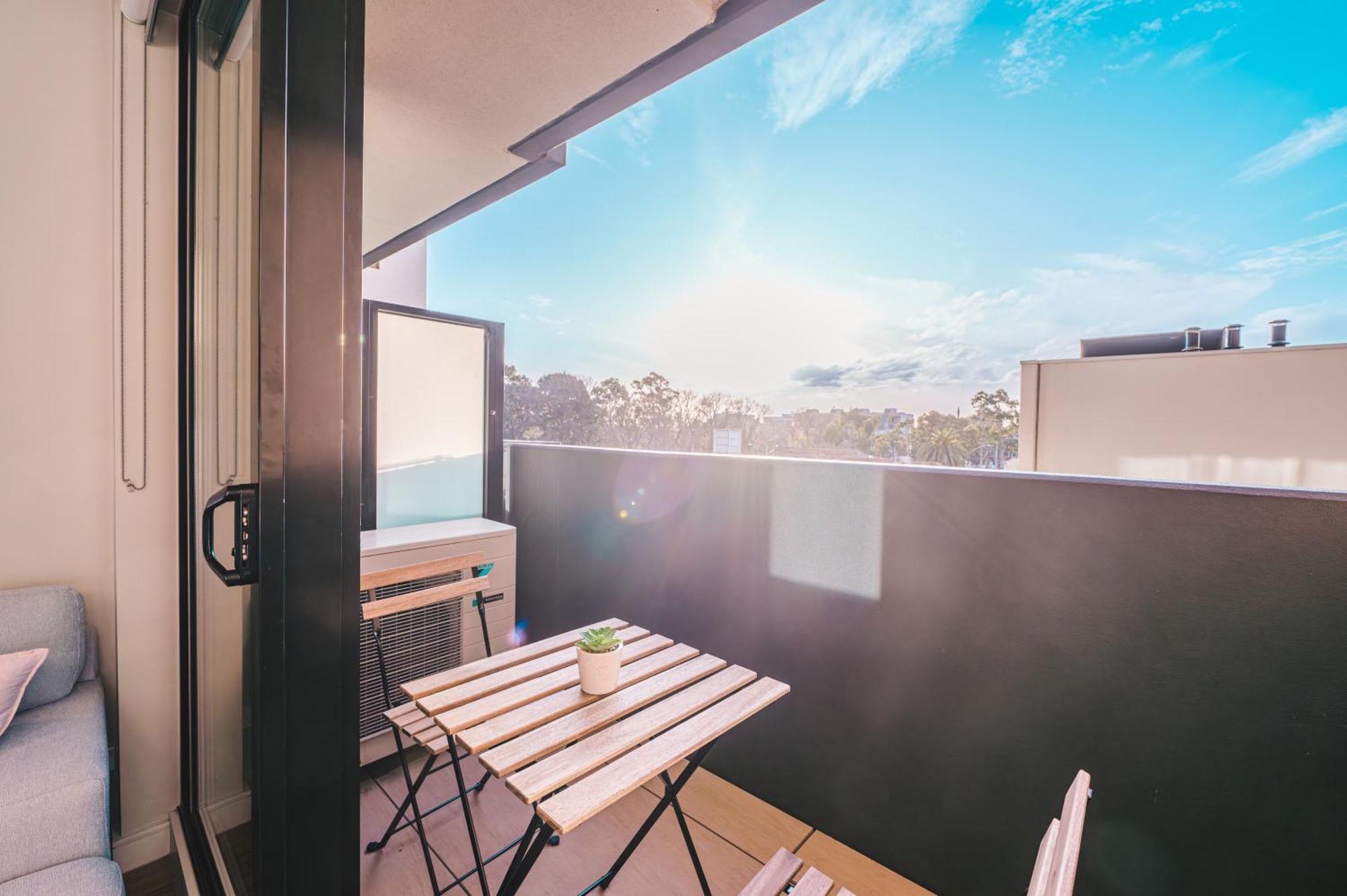 Molly'S Little Apartments Melbourne Eksteriør bilde